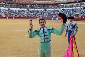 Alejandro Brescia corta una oreja en Málaga