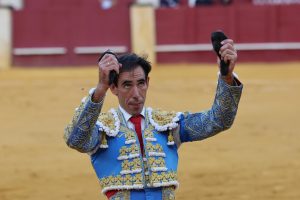 Fortes se alza con el Capote de Paseo de Málaga