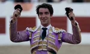 Víctor Hernández, ganador del Trofeo Manolete en Linares