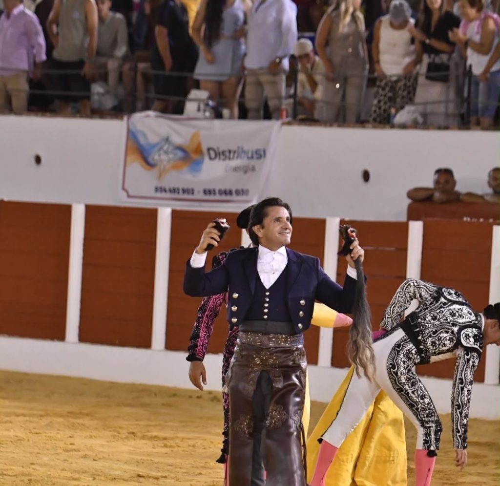 Antequera vibra con una gran tarde de rejoneo