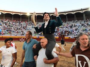 Diego Ventura y Sebastián Fernández, dos orejas en Palencia