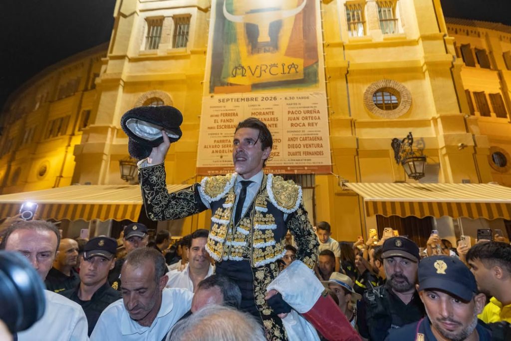 Talavante cuaja una gran tarde de toreo en Murcia