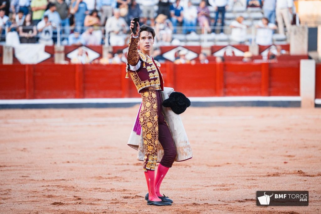 Diego Mateos, solitaria oreja en Salamanca