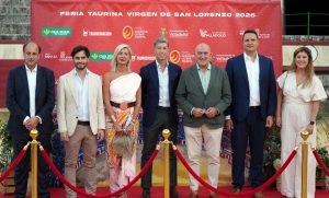 Tradicional cóctel de abonados en Valladolid