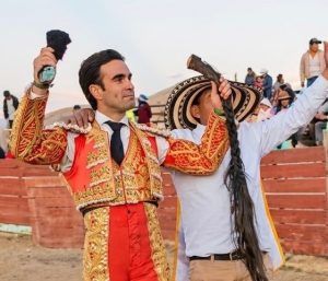 Lagartijo indulta un toro de La Querencia en Santa Rosa (Perú)