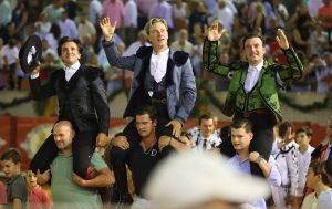 Exitosa corrida de rejones goyesca en Morón de la Frontera