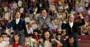La Feria de Murcia termina con los tres rejoneadores a hombros
