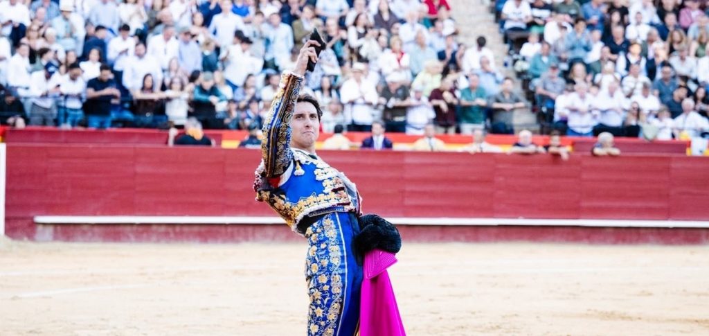 Puerta grande de Roca Rey en Valencia
