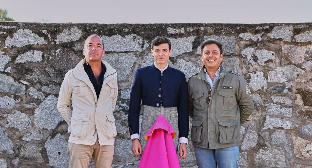 Martín Nieto 'El Escultor', nuevo apoderado de Jorge Martínez