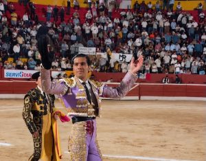 Diego San Román corta tres orejas en Mérida