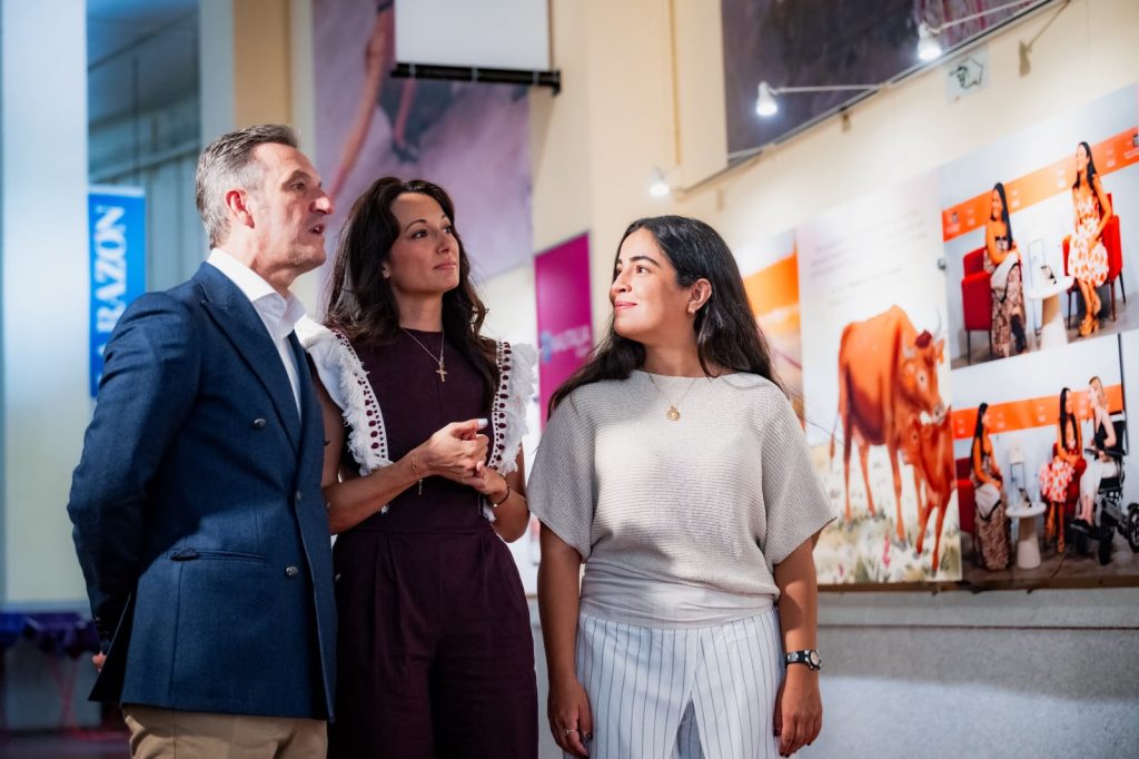 Exposición sobre el cuento 'Herencia viva, El origen' en Las Ventas