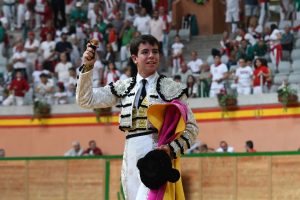 Jorge Hurtado sustituye a Álvaro Serrano en Lima
