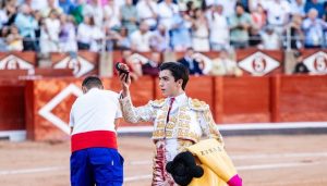 Marco Pérez, premio a la mejor faena de la Feria de Salamanca