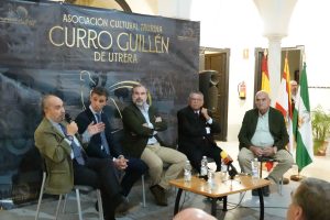 Luis Vilches recibió el galardón 'Utrera, cuna del toro bravo'
