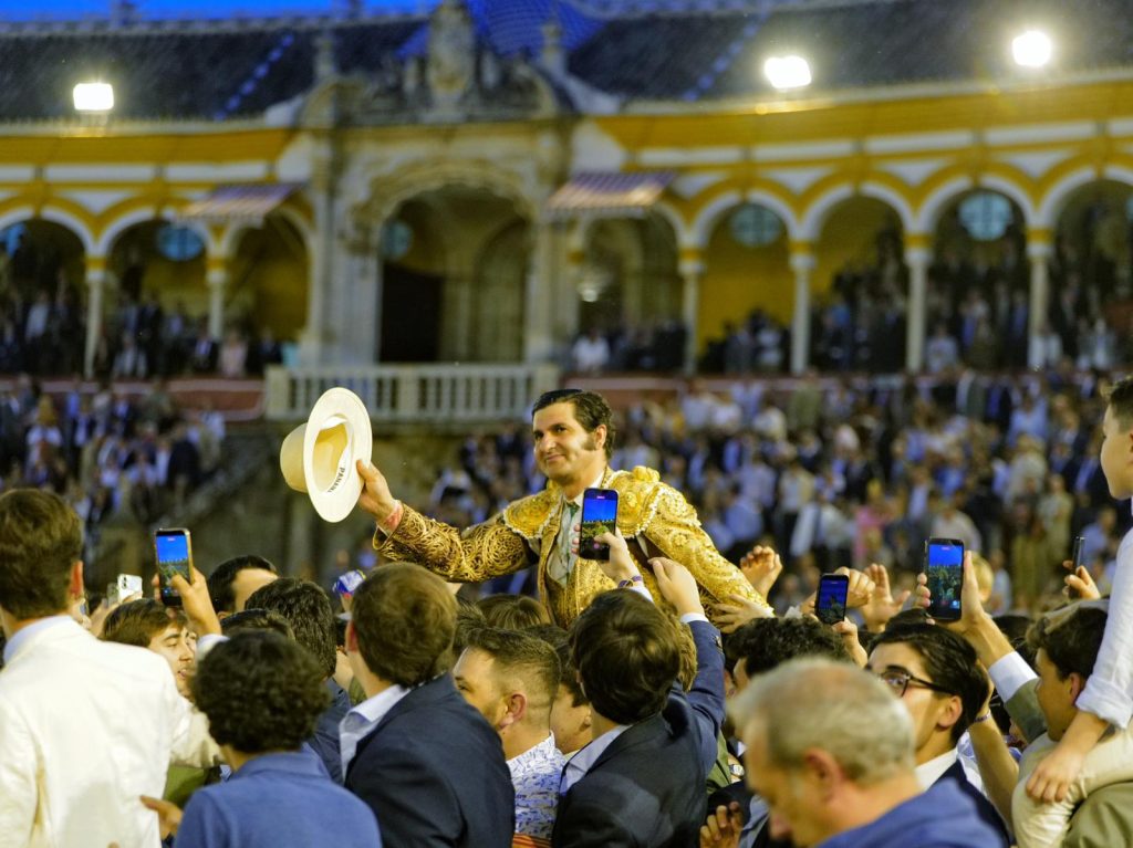 Morante y Jandilla, premiados por el Hotel Colón de Sevilla
